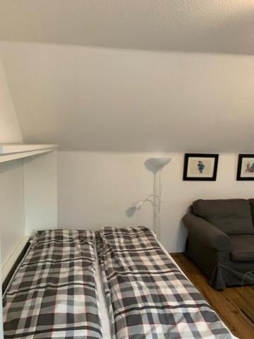 Zentrales Dachgeschossapartment In Leichligen Leichlingen Bagian luar foto